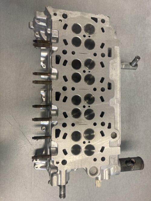Toyota 2.2 D 16V 2AD-FTV Hengerfej Felujitott 11101-09355